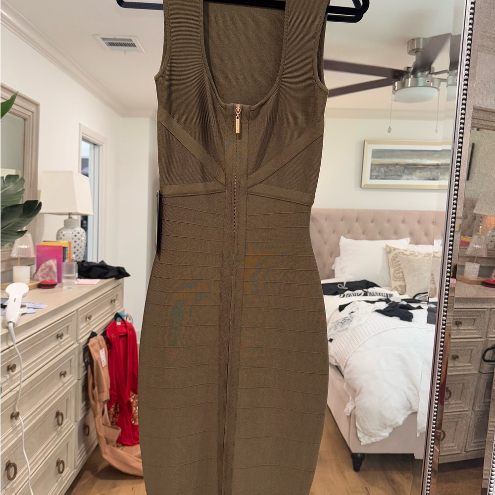 Elegant Olive Green Bodycon sleeveless dress